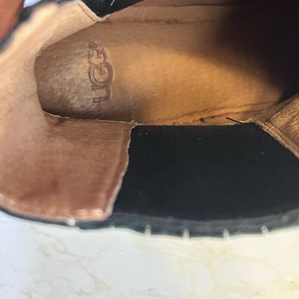 UGG CAMDEN BLACK BOOTS SIZE 8.5 - Picture 13 of 15